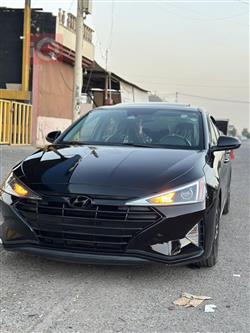 هیوندای ئەلەنترا